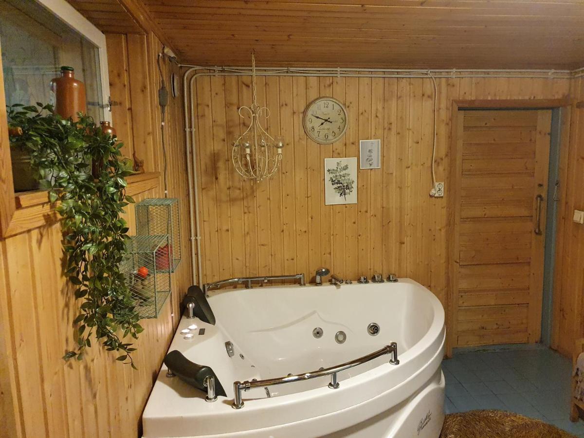 Helmin Kortteeri Hotel Kauhajoki Eksteriør billede